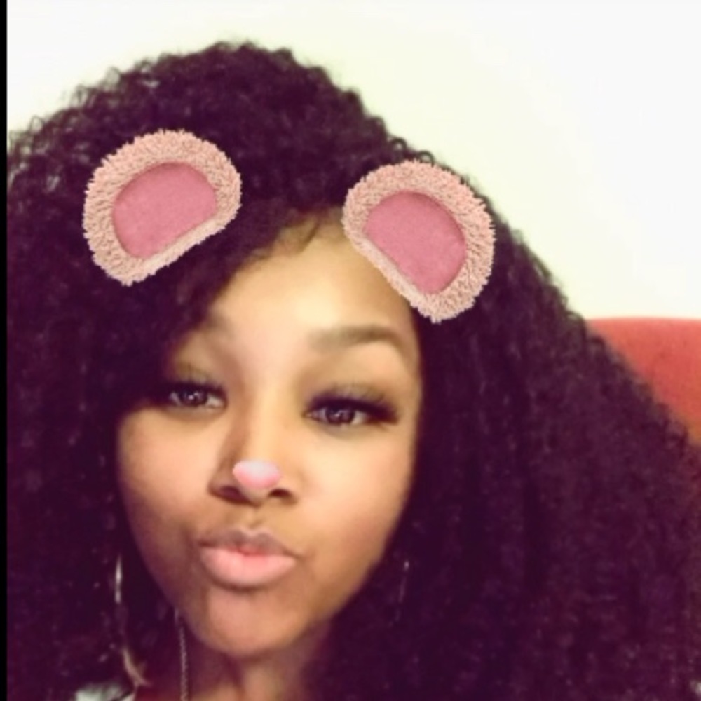 Meet your Posher, Shanay